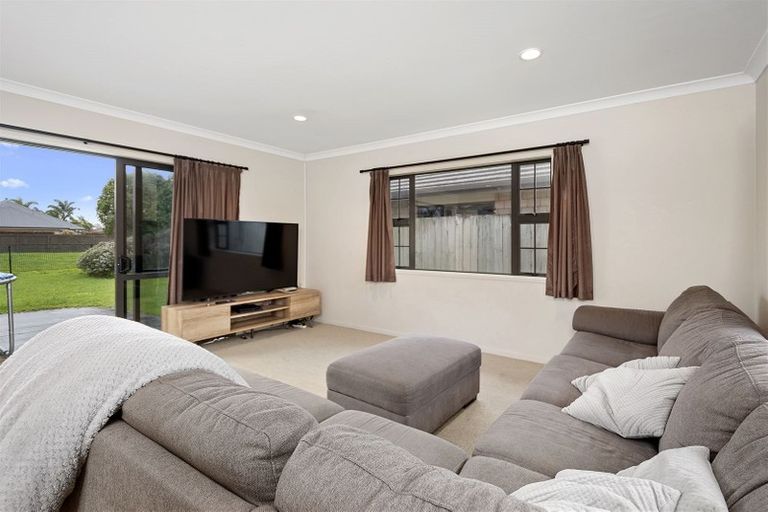 Photo of property in 39 Putaka Place, Papamoa Beach, Papamoa, 3118