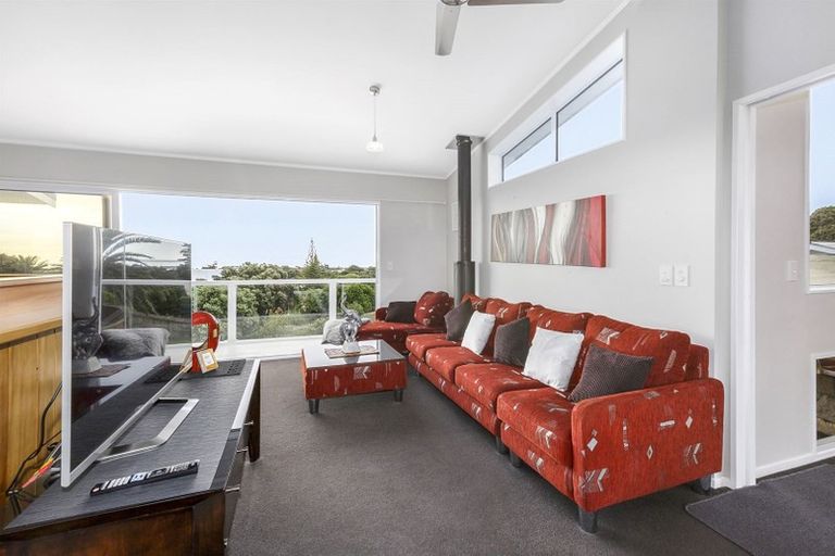 Photo of property in 66 Tasman Road, Otaki Beach, Otaki, 5512