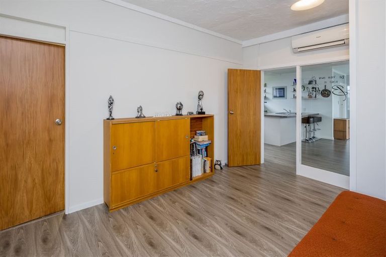Photo of property in 41 Liverpool Street, Levin, 5510