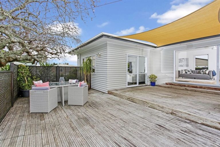 Photo of property in 8 Callis Avenue, Opaheke, Papakura, 2113