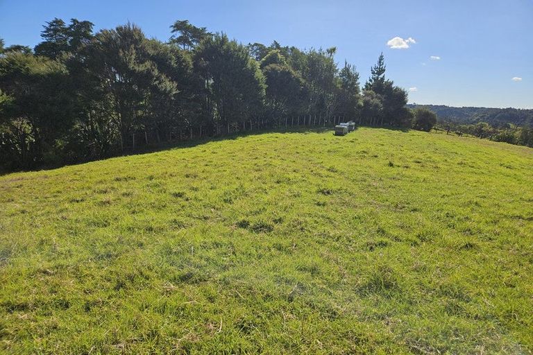 Photo of property in 112b Mahoenui Valley Road, Coatesville, 0793