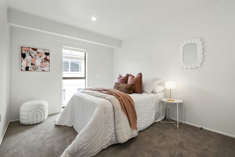 Photo of property in 1/27 Knightsbridge Drive, Forrest Hill, Auckland, 0620