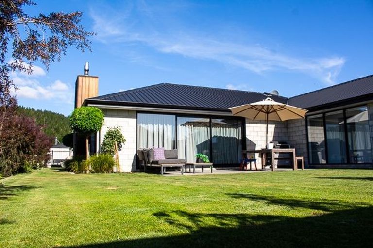 Photo of property in 28 Grigg Drive, Witherlea, Blenheim, 7201