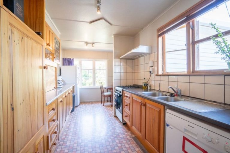 Photo of property in 40 Andrew Avenue, Roslyn, Palmerston North, 4414