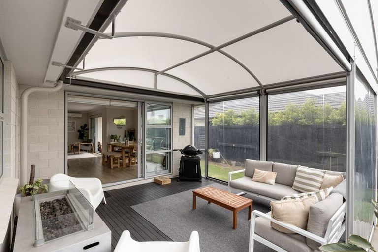 Photo of property in 6 Lakeside Terrace, Omokoroa, 3114