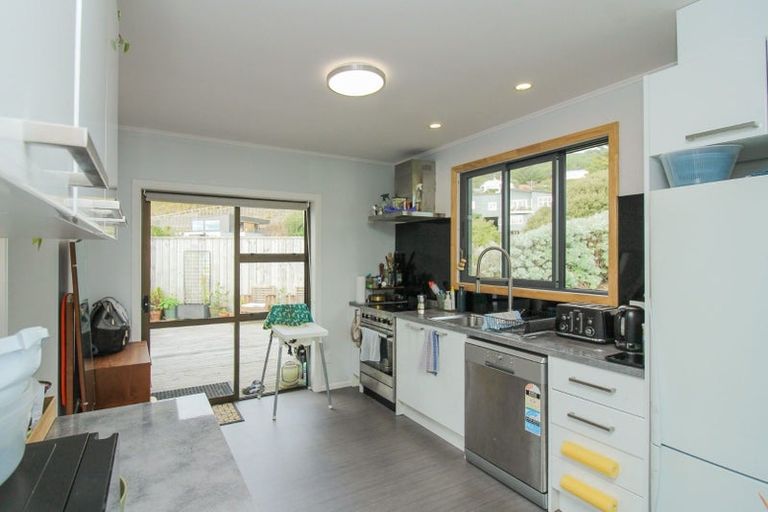 Photo of property in 1 Sidlaw Street, Strathmore Park, Wellington, 6022