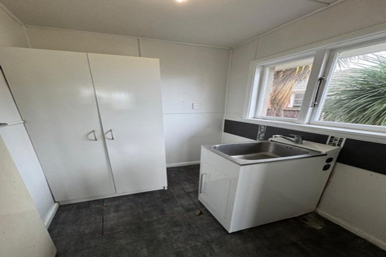 Photo of property in 73 Appleby Crescent, Burnside, Christchurch, 8053