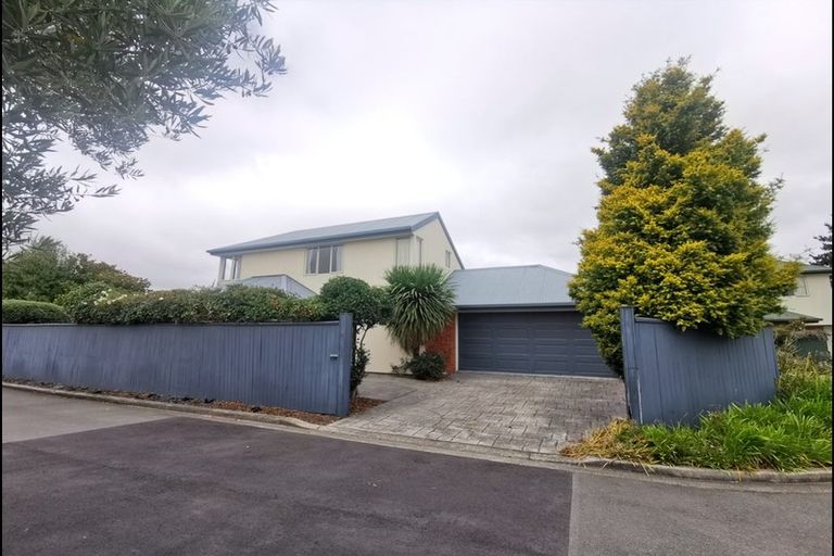 Photo of property in 4 Rosefield Lane, Northcote, Christchurch, 8052
