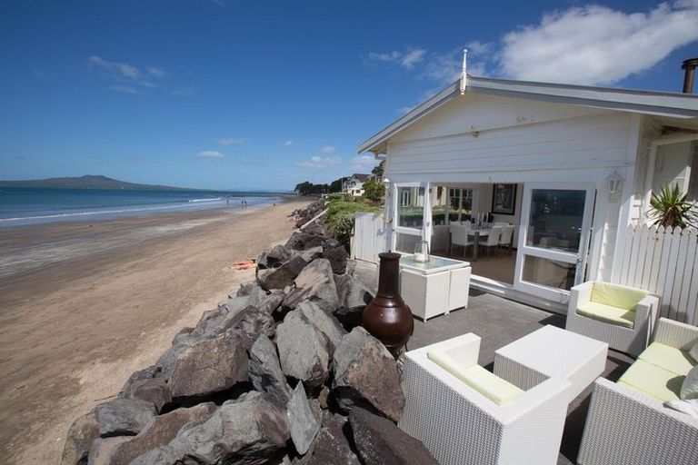 Photo of property in 57 Milford Road, Milford, Auckland, 0620