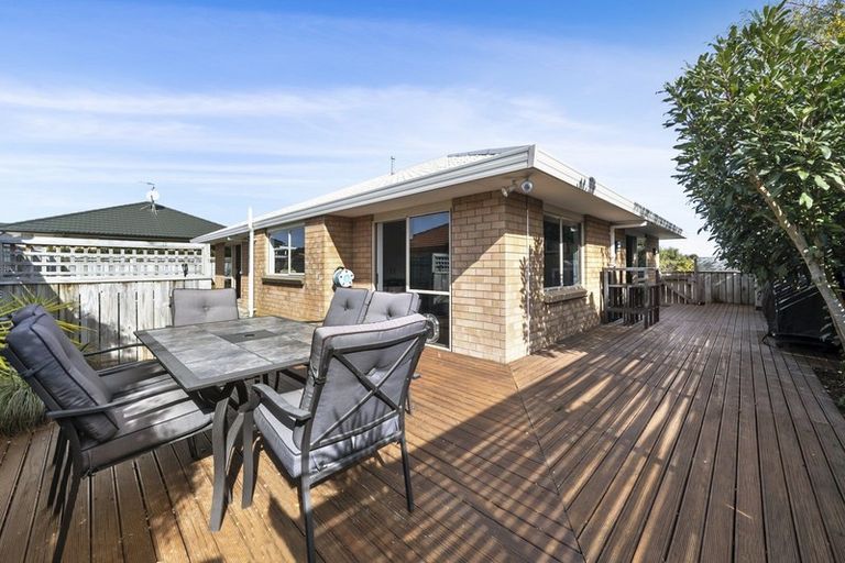 Photo of property in 100 Cedar Drive, Paraparaumu Beach, Paraparaumu, 5032