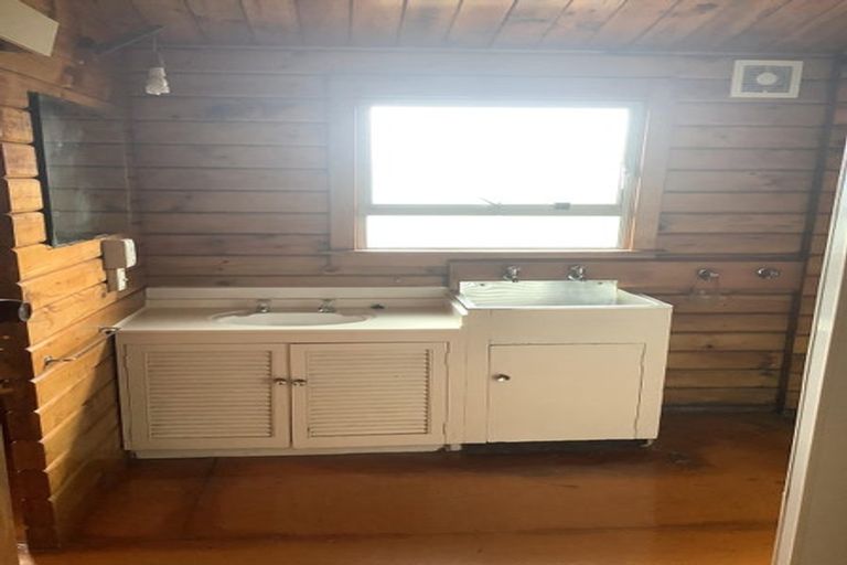 Photo of property in 2/176 Edgeware Road, Edgeware, Christchurch, 8013