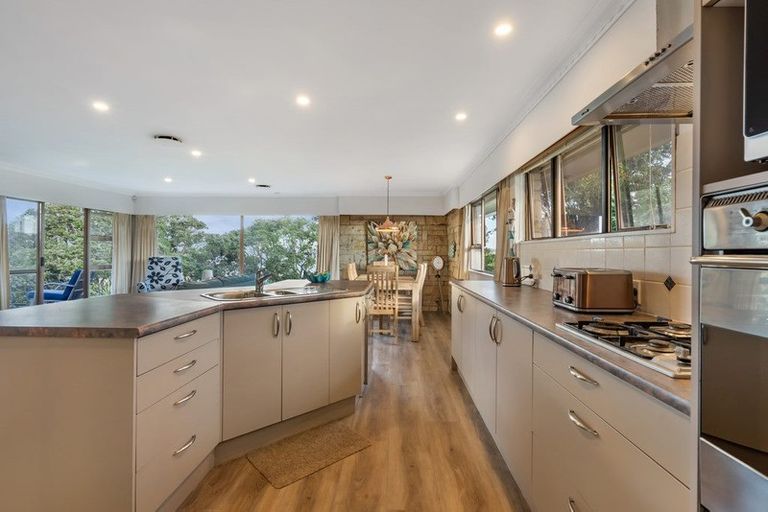 Photo of property in 1 Cliff Lane, Glenbrook, Waiuku, 2681