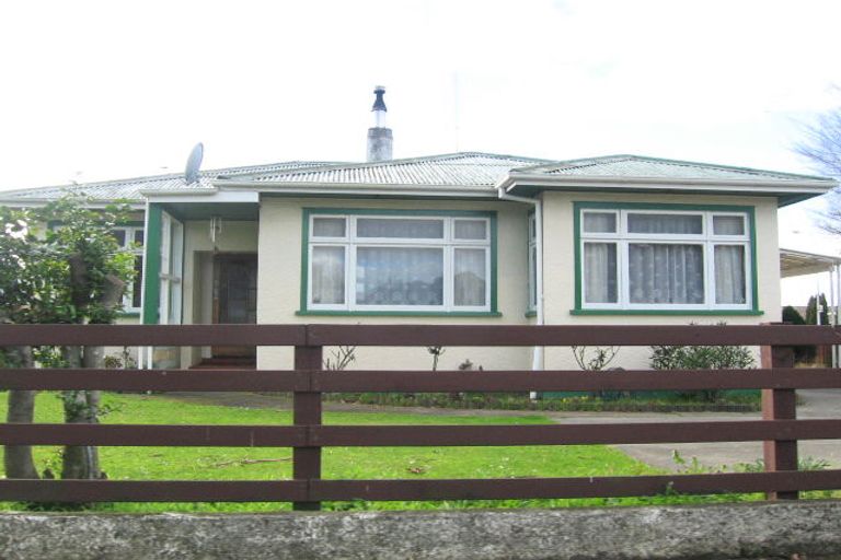 Photo of property in 19 Ruahine Street, Roslyn, Palmerston North, 4414