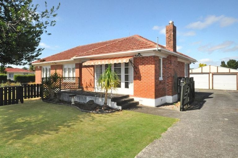 Photo of property in 1/3 Cameron Street, Papakura, 2110
