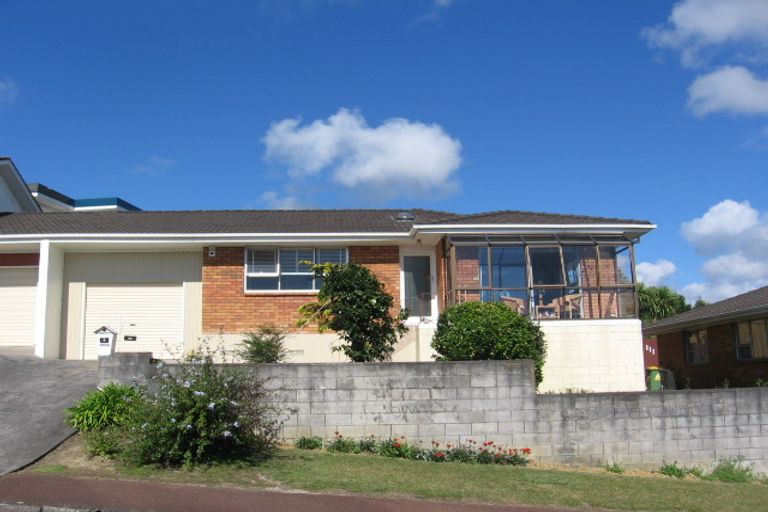 Photo of property in 2/2 Routley Drive, Glen Eden, Auckland, 0602