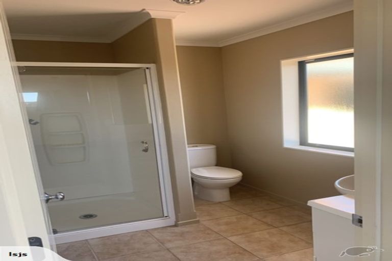 Photo of property in 6 Peel Close, Rolleston, 7614