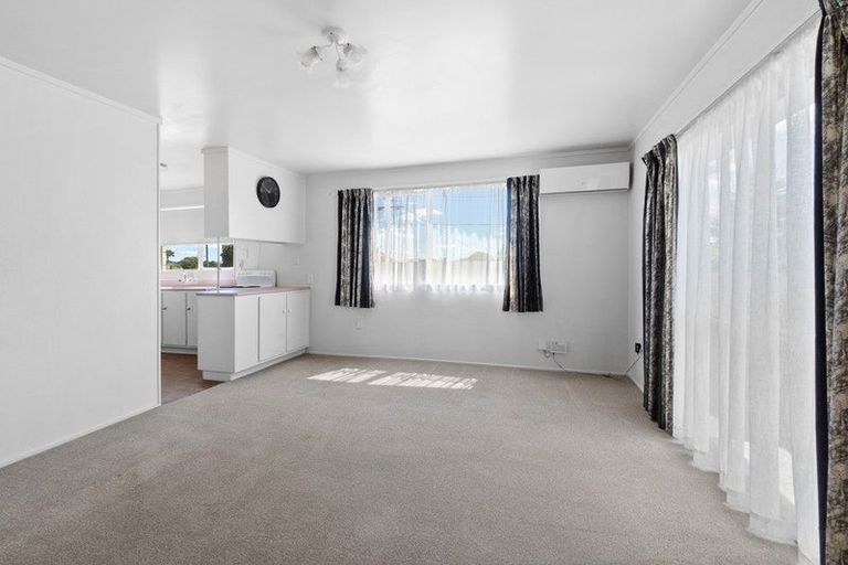 Photo of property in 73 Tuhikaramea Road, Dinsdale, Hamilton, 3204