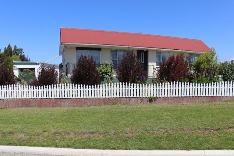 Photo of property in 2 Whitehaven Street, Weston, Oamaru, 9401