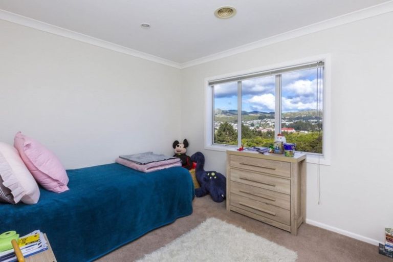 Photo of property in 99 Te Puia Drive, Aotea, Porirua, 5024