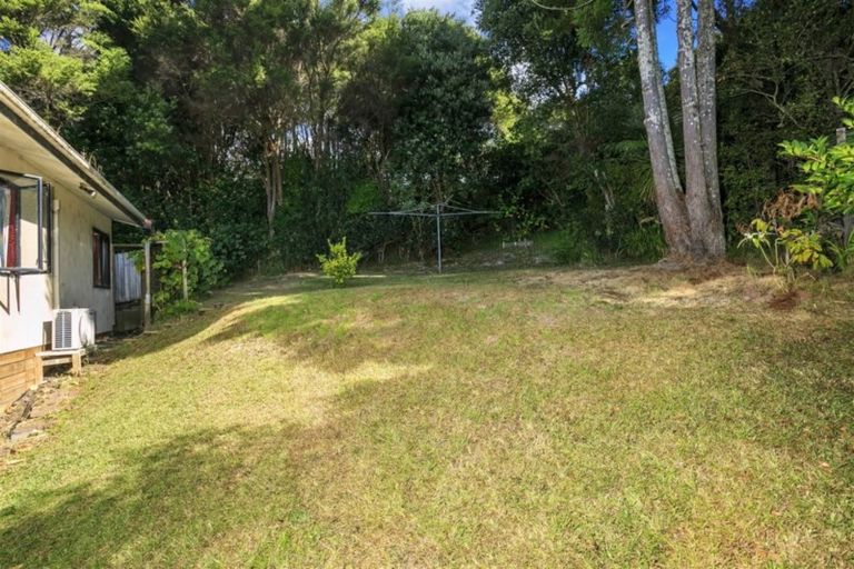 Photo of property in 40 Finn Place, Totara Vale, Auckland, 0629