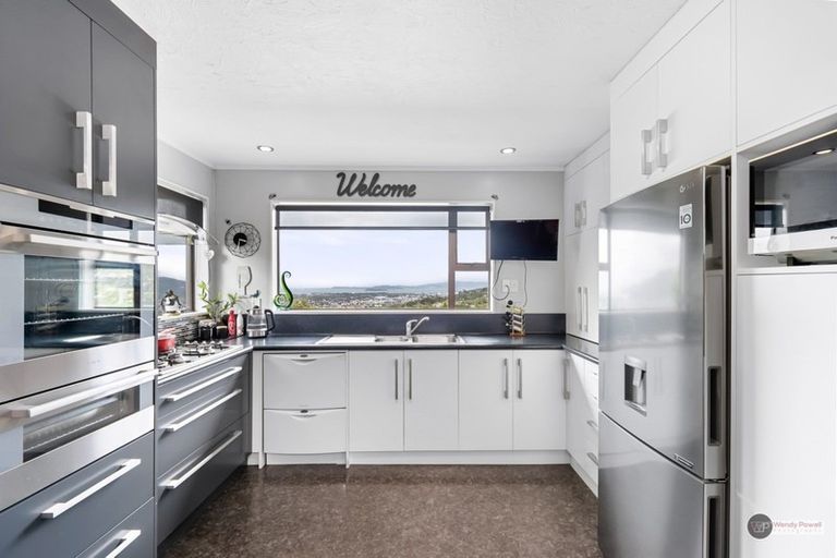 Photo of property in 1 Terrys Place, Kelson, Lower Hutt, 5010