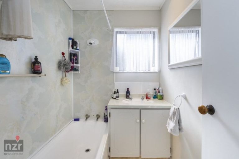 Photo of property in 6 Apollo Parade, Milson, Palmerston North, 4414