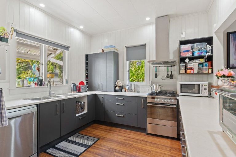 Photo of property in 1 Tawa Street, Gonville, Whanganui, 4501