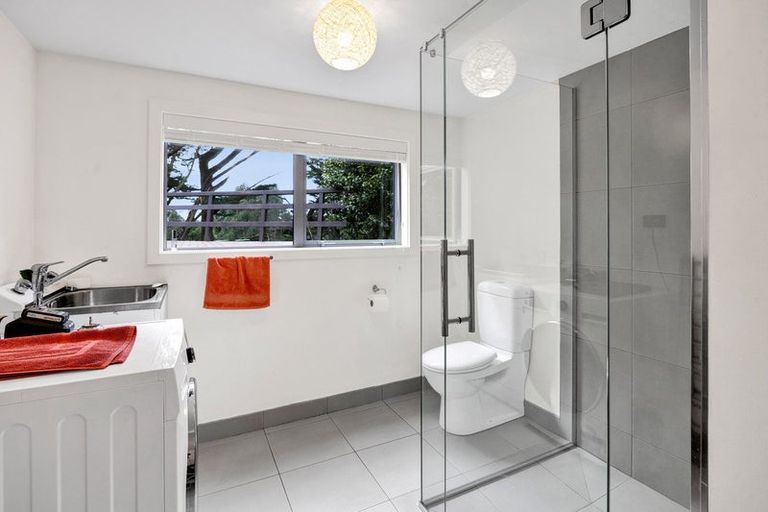 Photo of property in 215 Cowling Road, Hurdon, New Plymouth, 4371