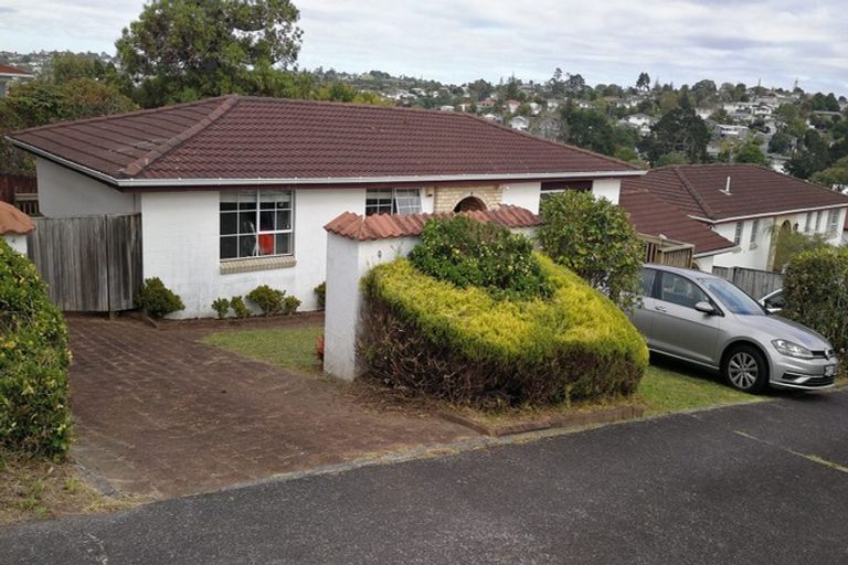 Photo of property in 9/26a Sunnynook Road, Sunnynook, Auckland, 0620