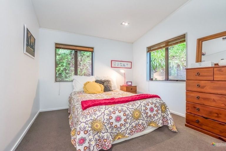 Photo of property in 1/37 Parnell Street, Fairfield, Lower Hutt, 5011