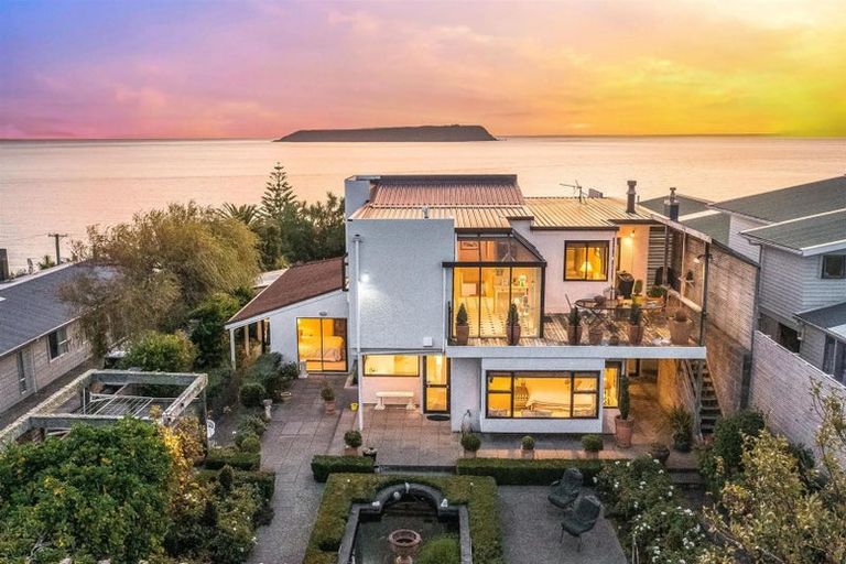 Photo of property in 26 Ogilvy Terrace, Plimmerton, Porirua, 5026