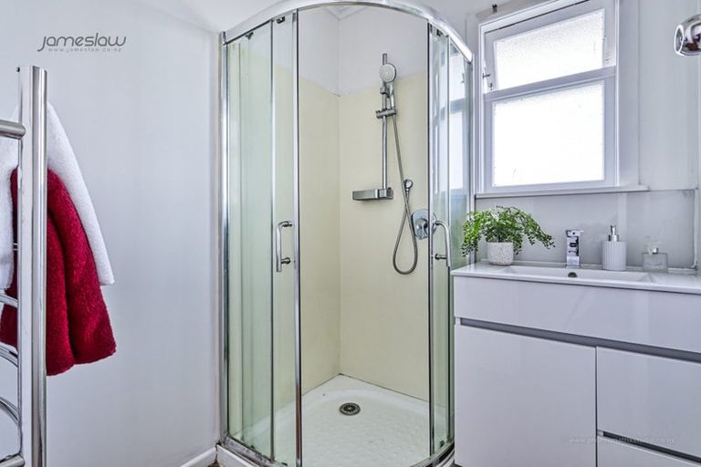 Photo of property in 155 Russell Road, Manurewa, Auckland, 2102