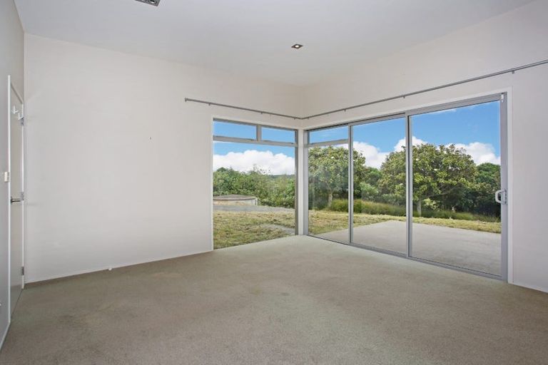 Photo of property in 58 Old Barn Road, Opaheke, Papakura, 2584