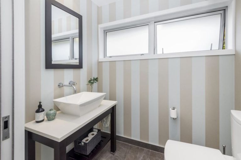 Photo of property in 249 Point View Drive, Dannemora, Auckland, 2016