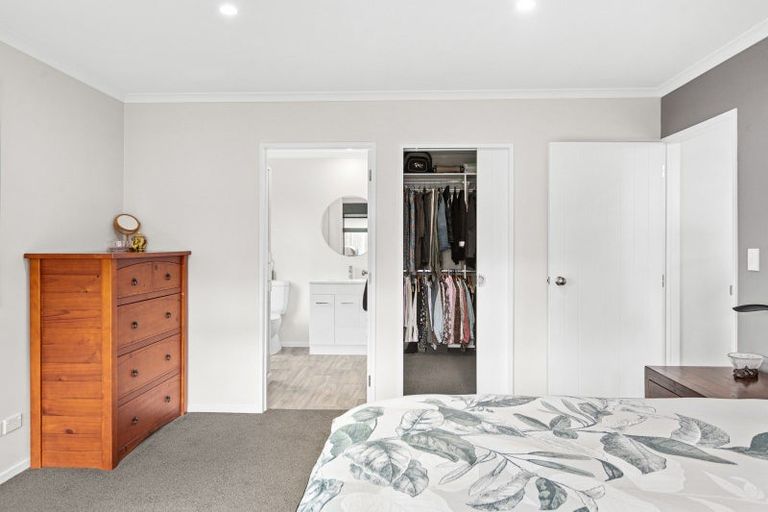 Photo of property in 18 Dee Street, Otane, 4202