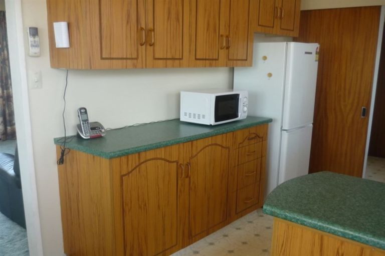 Photo of property in 2/90 Lincoln Road, Hillmorton, Christchurch, 8024