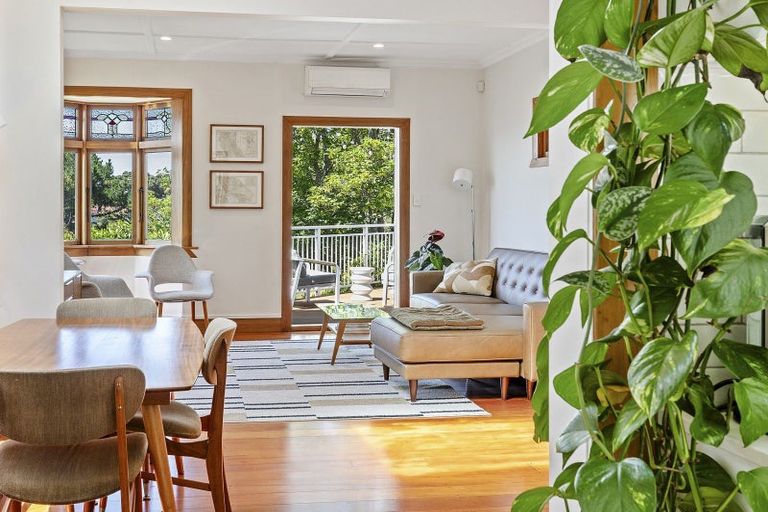 Photo of property in 28 Tavistock Road, Melrose, Wellington, 6023