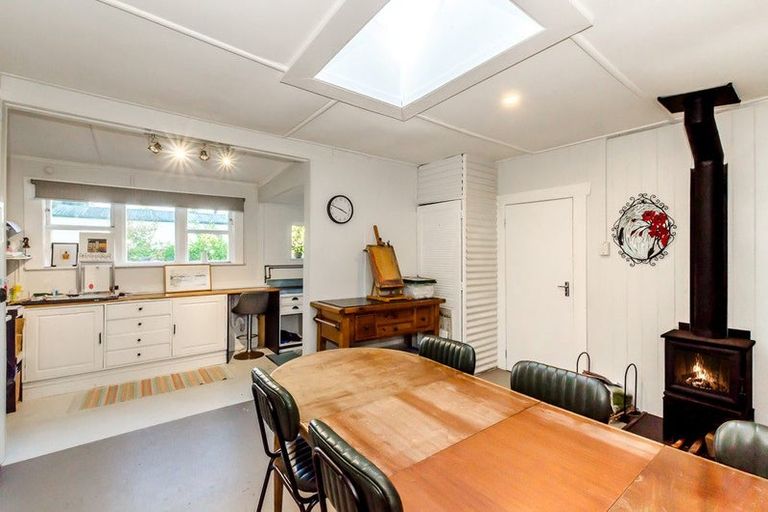 Photo of property in 48 Tutere Street, Waikanae Beach, Waikanae, 5036