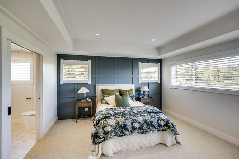 Photo of property in 71 Oak Road, Poraiti, Napier, 4112