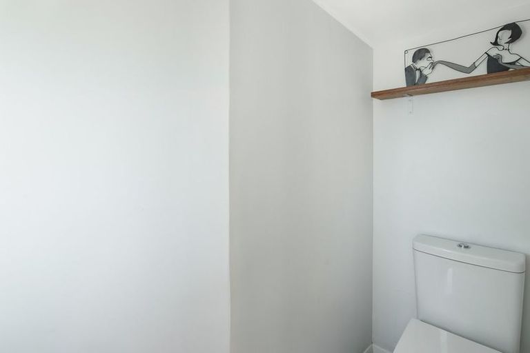 Photo of property in 72 Owhiro Bay Parade, Owhiro Bay, Wellington, 6023