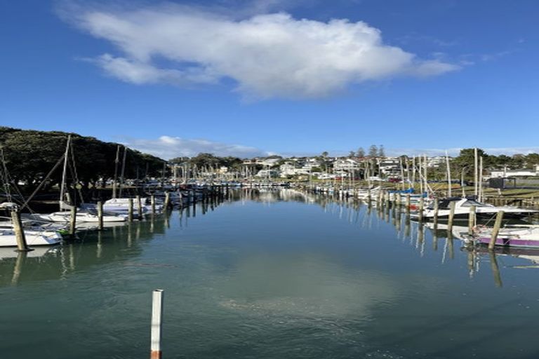 Photo of property in 3/4 Frater Avenue, Milford, Auckland, 0620