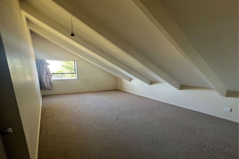 Photo of property in 29 Momorangi Crescent, Redwood, Christchurch, 8051