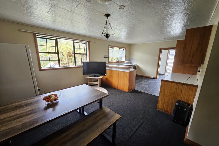 Photo of property in 59 Inverness Street, Dunollie, Runanga, 7803