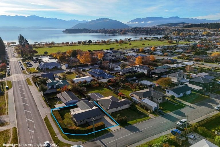 Photo of property in 165 Warren Street, Wanaka, 9305