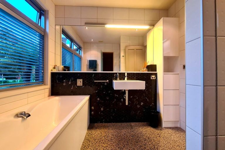 Photo of property in 3 Dalbeth Place, Matangi, Hamilton, 3284