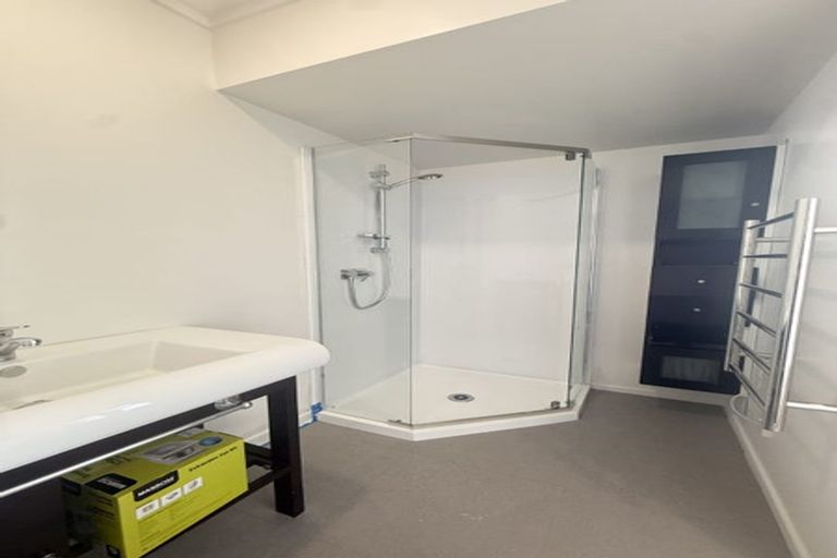 Photo of property in 5 Tiri Road, Manly, Whangaparaoa, 0930