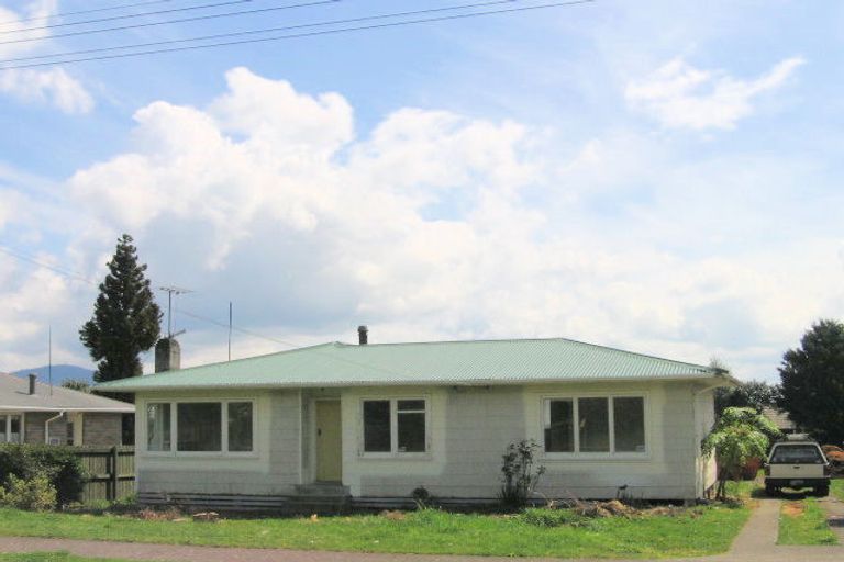 Photo of property in 22 Reeve Road, Owhata, Rotorua, 3010