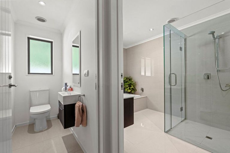 Photo of property in 28 Wilkinsons Road, Harewood, Christchurch, 8051