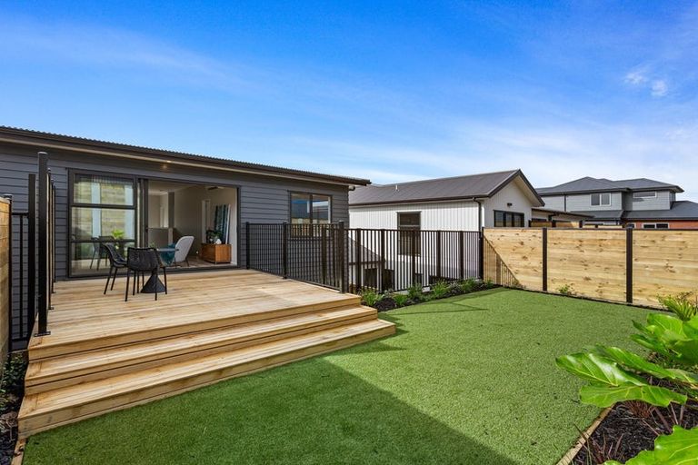 Photo of property in 25 Barrel Crescent, Swanson, Auckland, 0614