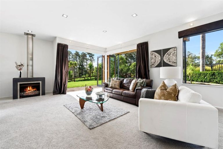 Photo of property in 206 Trigg Road, Kumeu, 0891